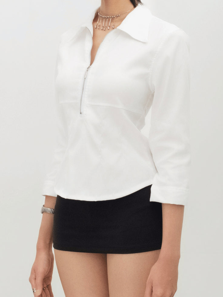 Odode Knit Skirt With Metal Clasp
