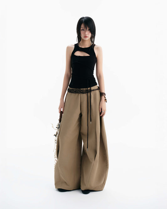 Bunny Hill Conrad Sleeveles Top (Black) (Pre-order)