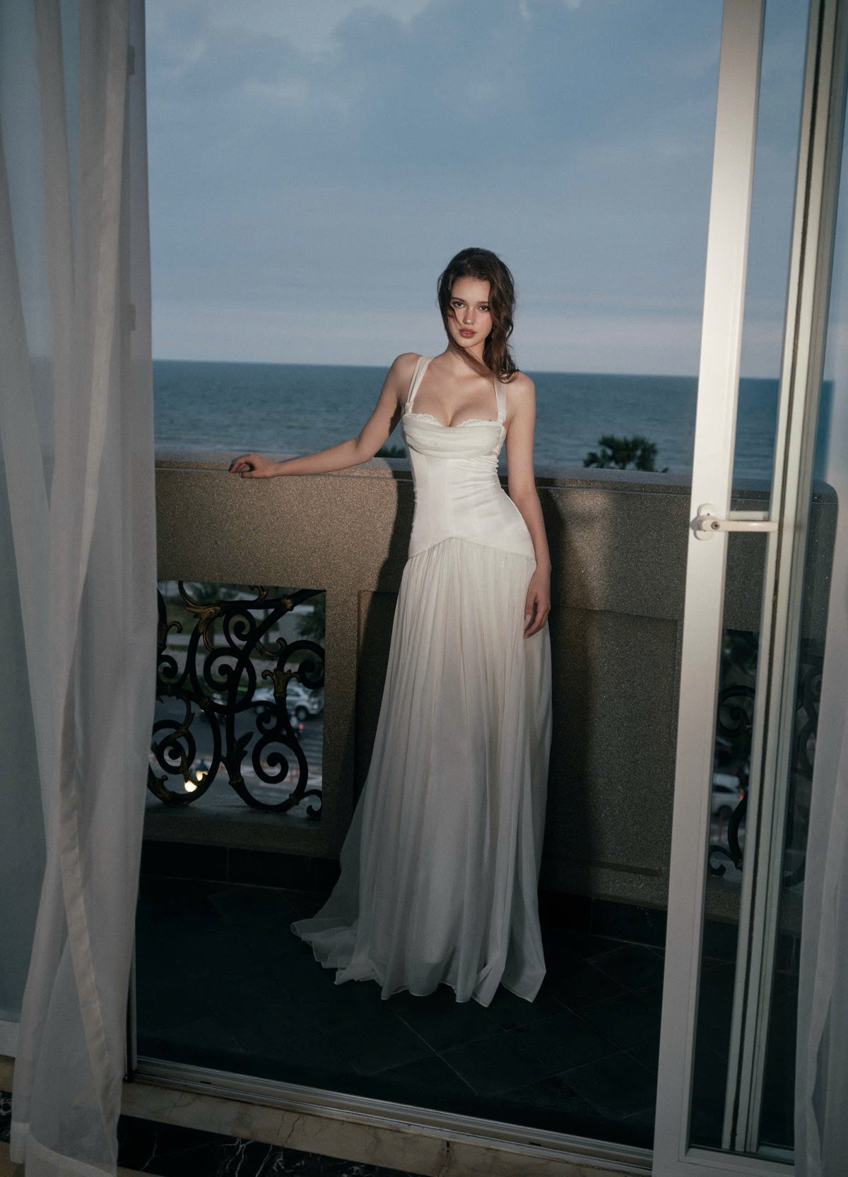 Kisserine Camilla Gown