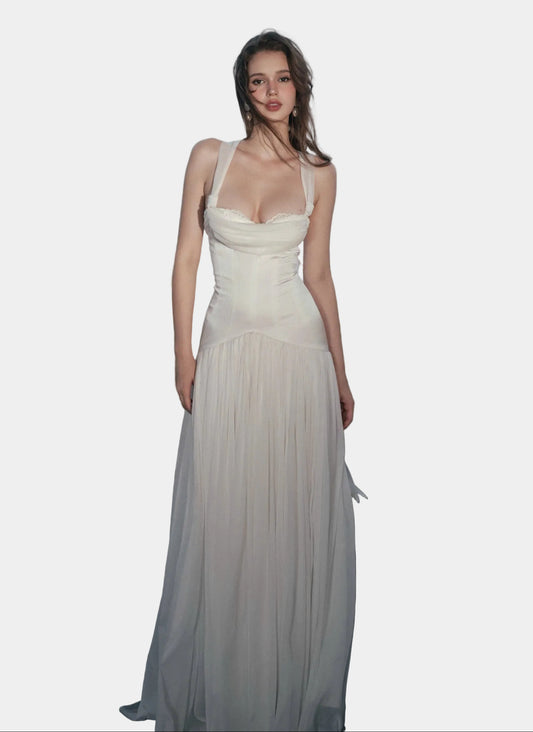 Kisserine Camilla Gown
