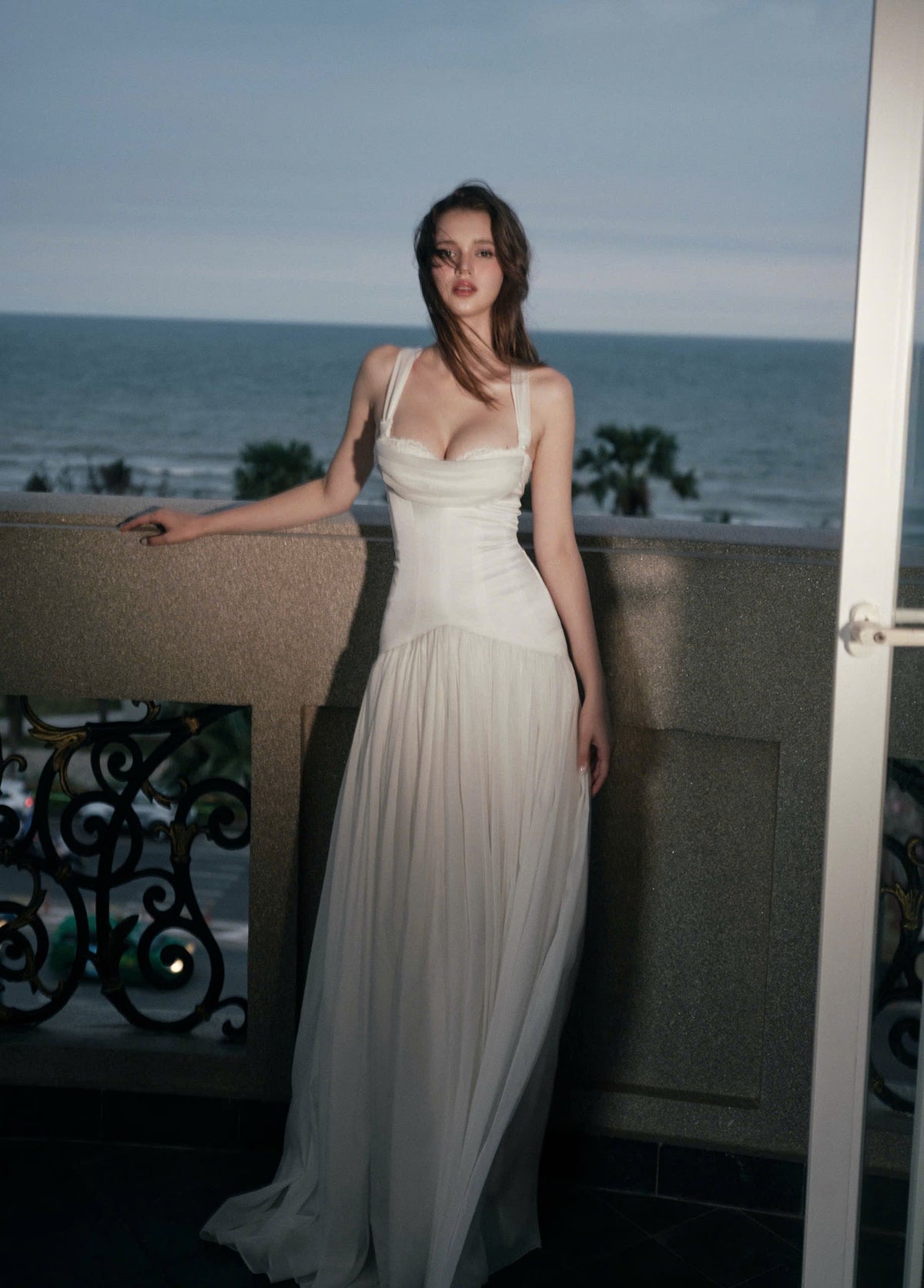Kisserine Camilla Gown