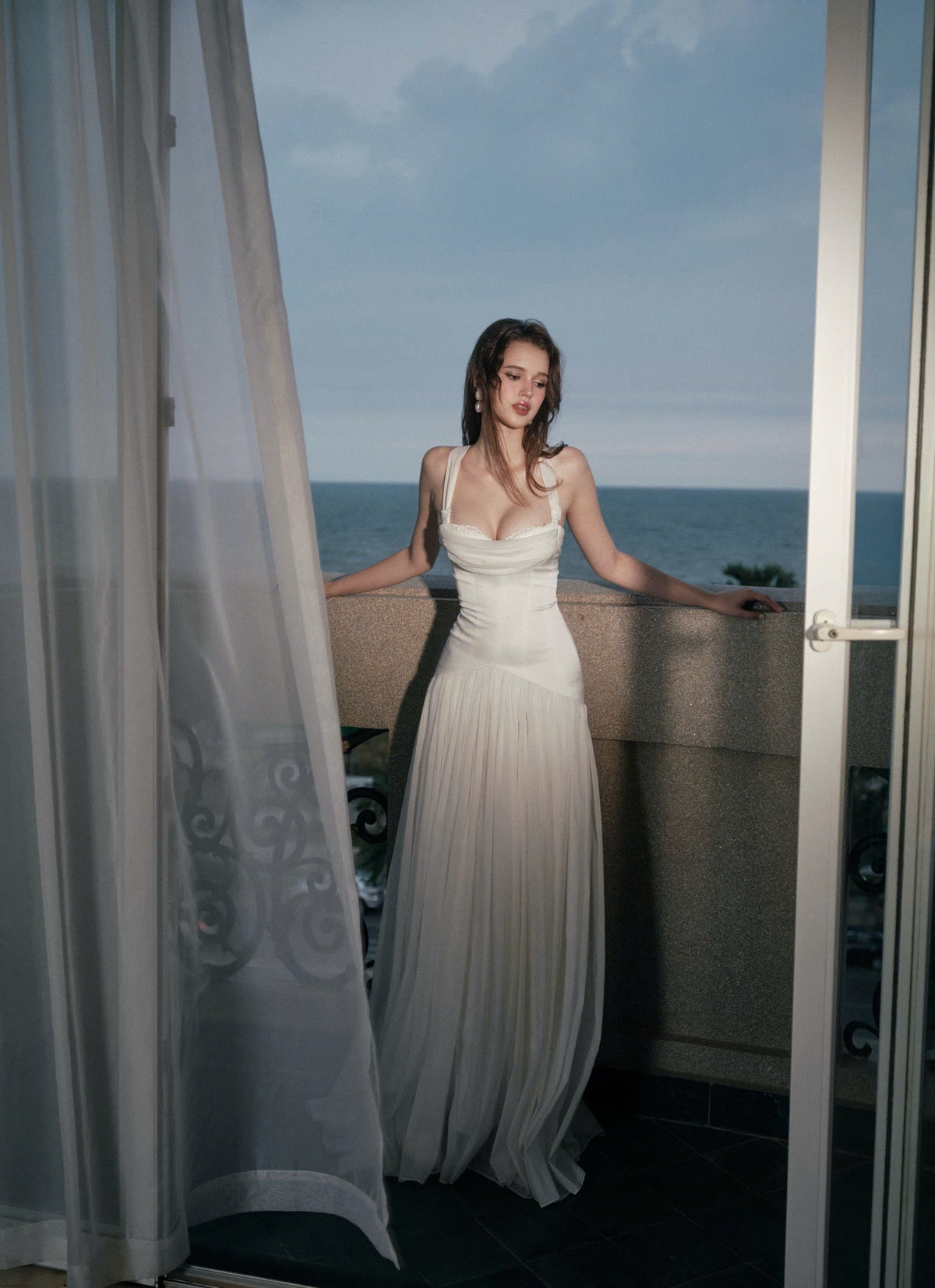 Kisserine Camilla Gown