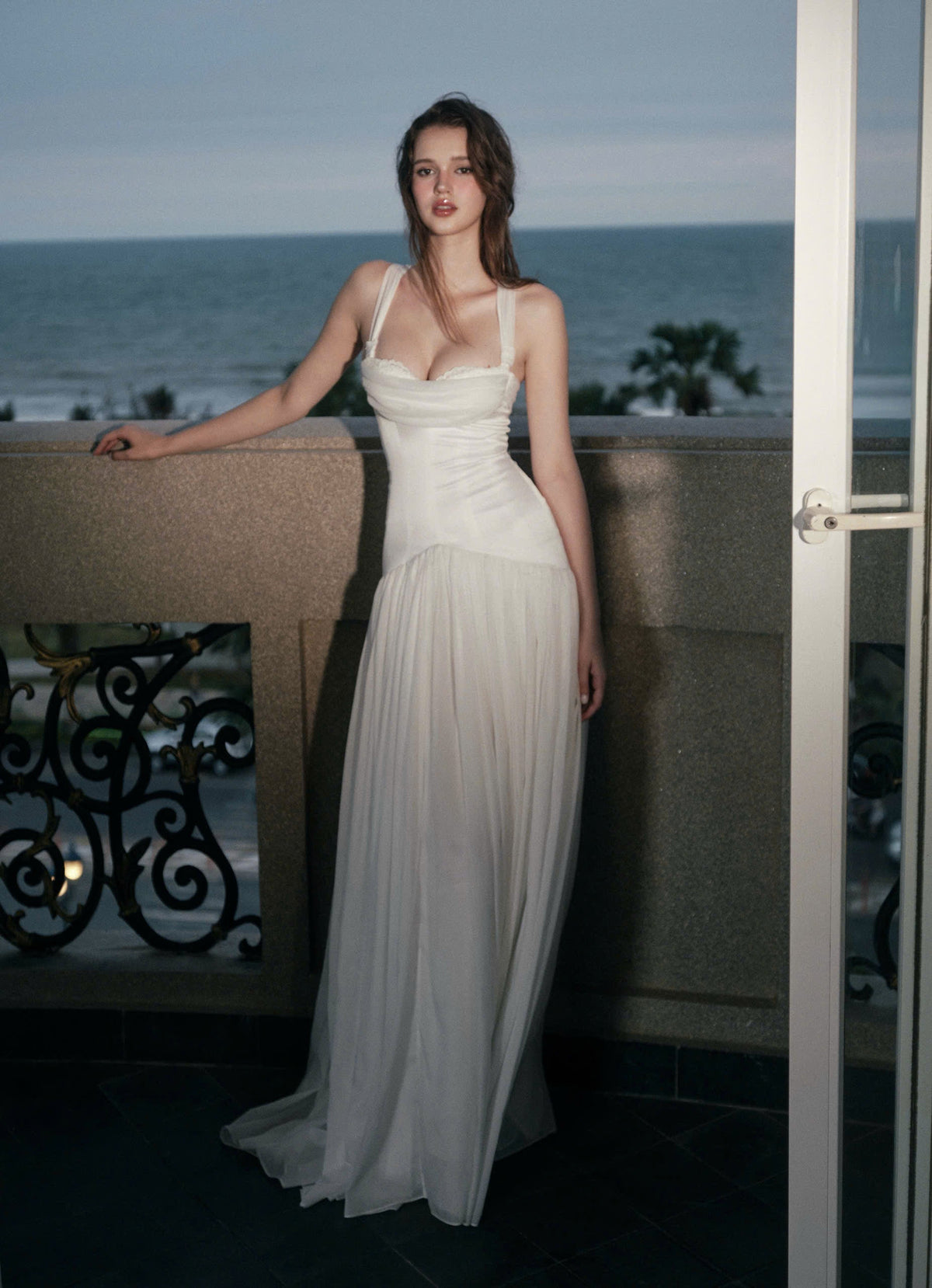 Kisserine Camilla Gown