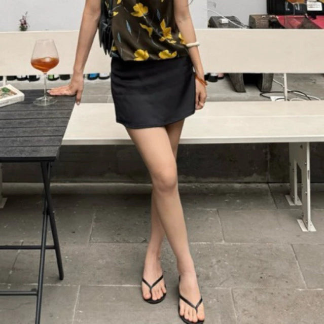 1member Manh Mai Skirt