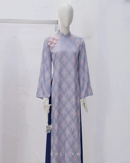 Ceci Chieu Giao Ao Dai