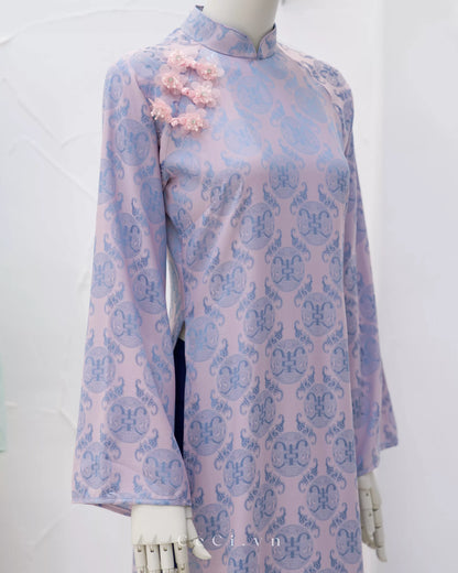 Ceci Chieu Giao Ao Dai