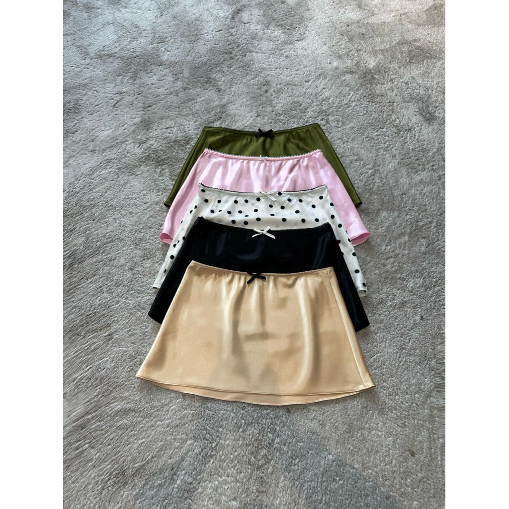 Trouvaile.co_ Classic Mini Skirt