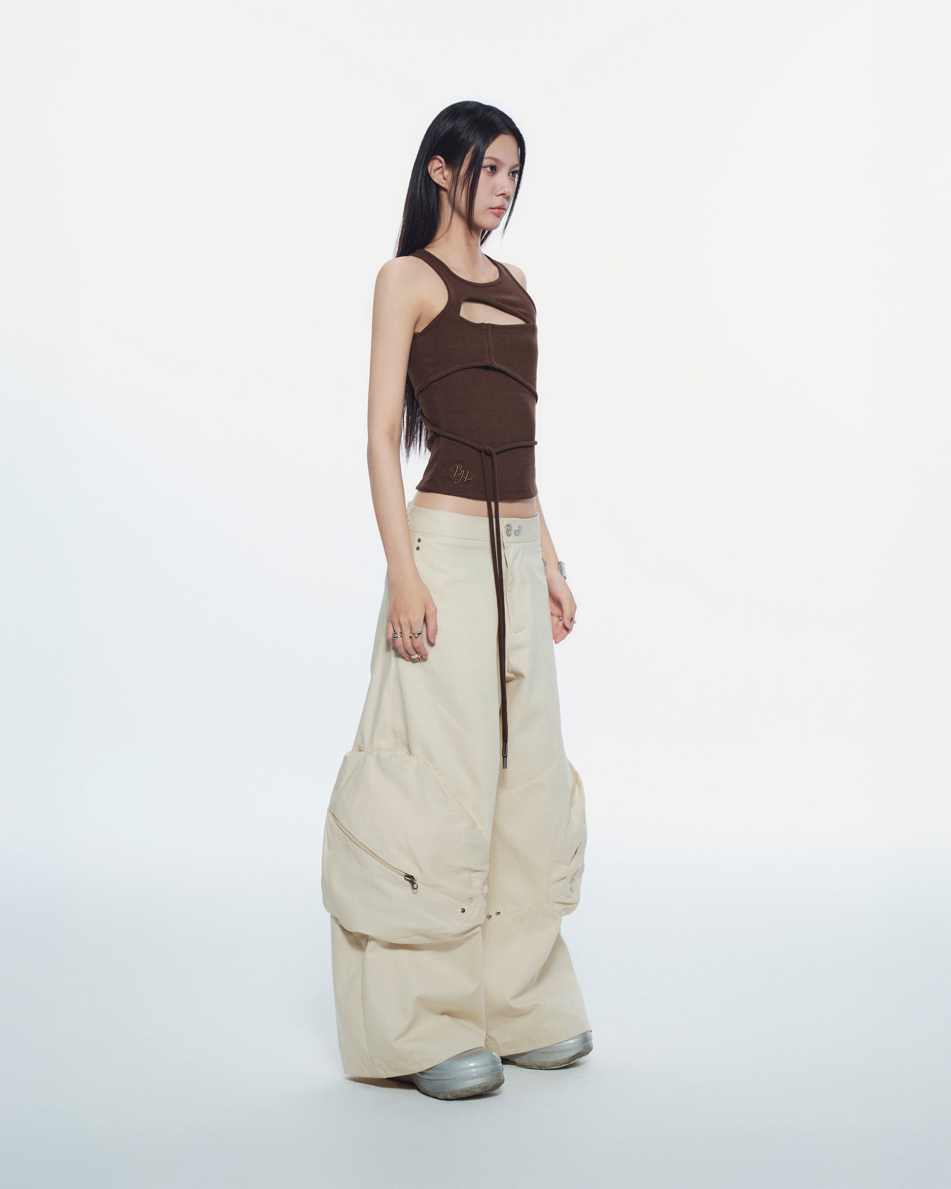 Bunny Hill Conrad Sleeveles Top (Brown) (Pre-order) - Em Clothing