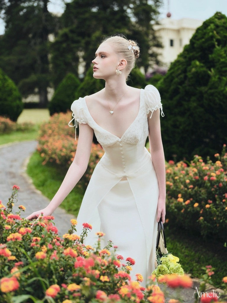 Amelie Corinna