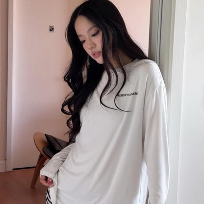 Whose Coutour Fit T-shirt