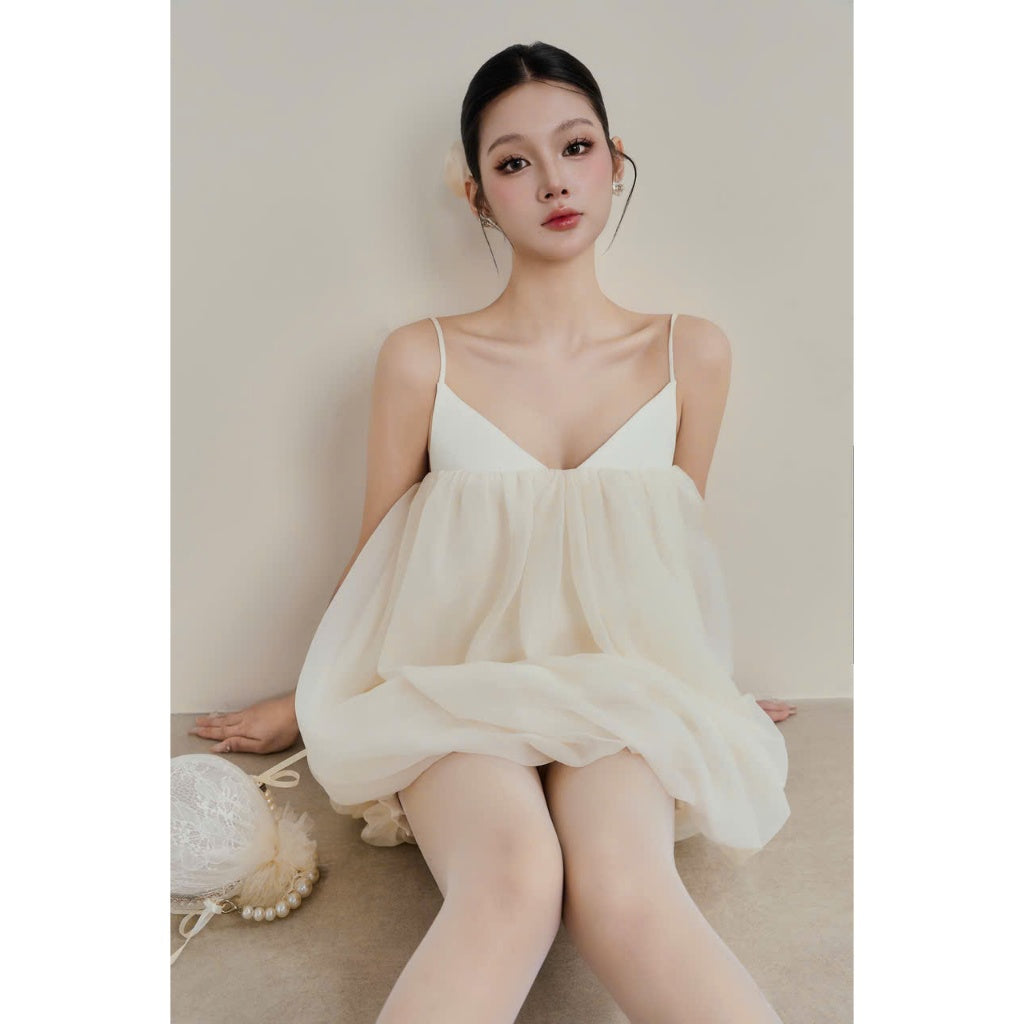 Colin Short Puffy Taffeta Dress With Diagonal Pleats (Pre-order)