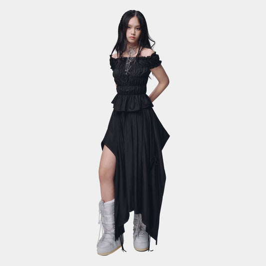 Bunny Hill Dawsey Top (Black) (Pre-order) - Em Clothing