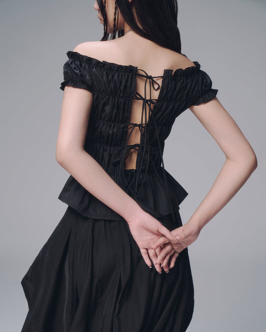 Bunny Hill Dawsey Top (Black) (Pre-order) - Em Clothing