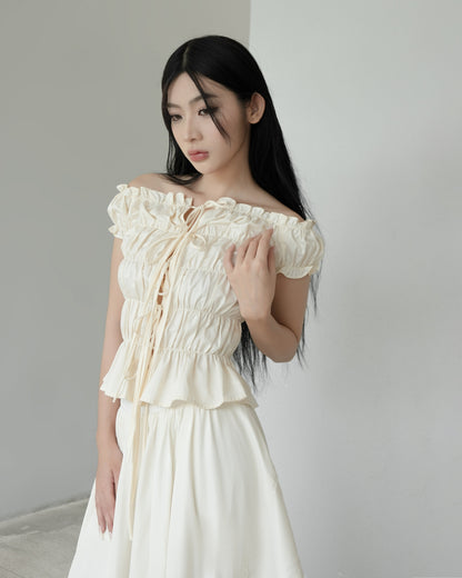 Bunny Hill Dawsey Top (Ivory) (Pre-order) - Em Clothing