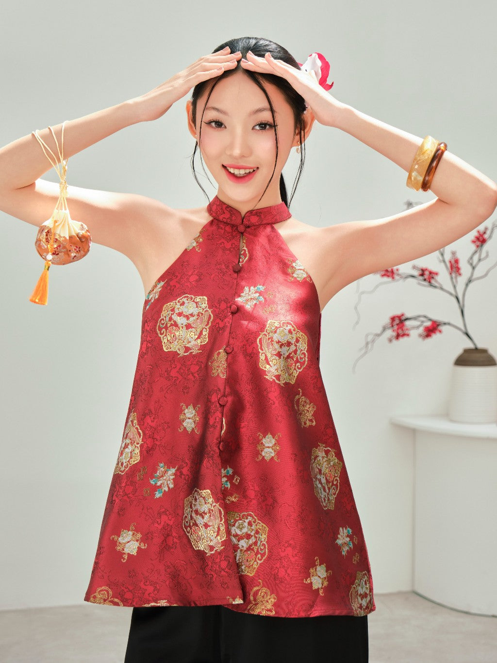 Mieufashionista Red Halter Top Diep Anh