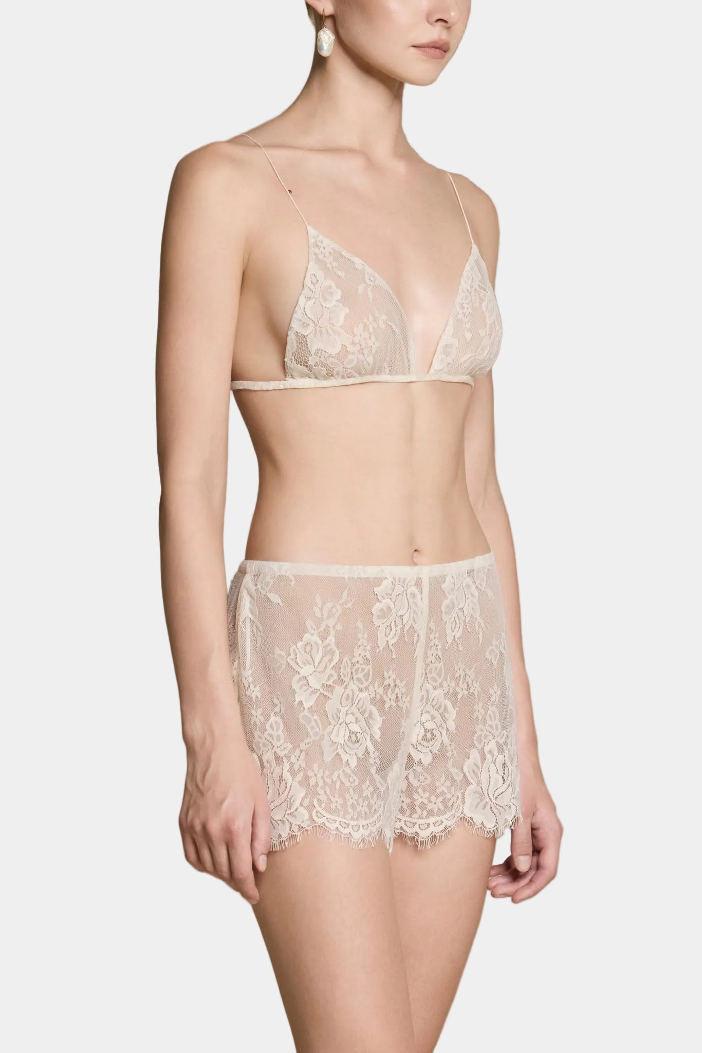 Huong Boutique Essence Lingerie