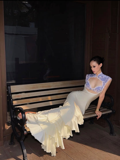Xinhha Ophelia Lace Gown
