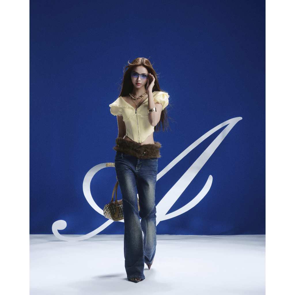 Aiai Studio Flared Jeans (Pre-order)