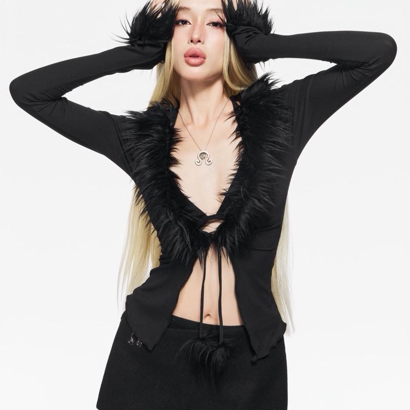 Nhabachtuot Fur Tie V Neck Set
