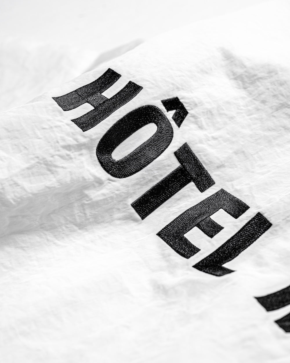 STRESSMAMA Hôtel Mama Shirt (Pre-order)