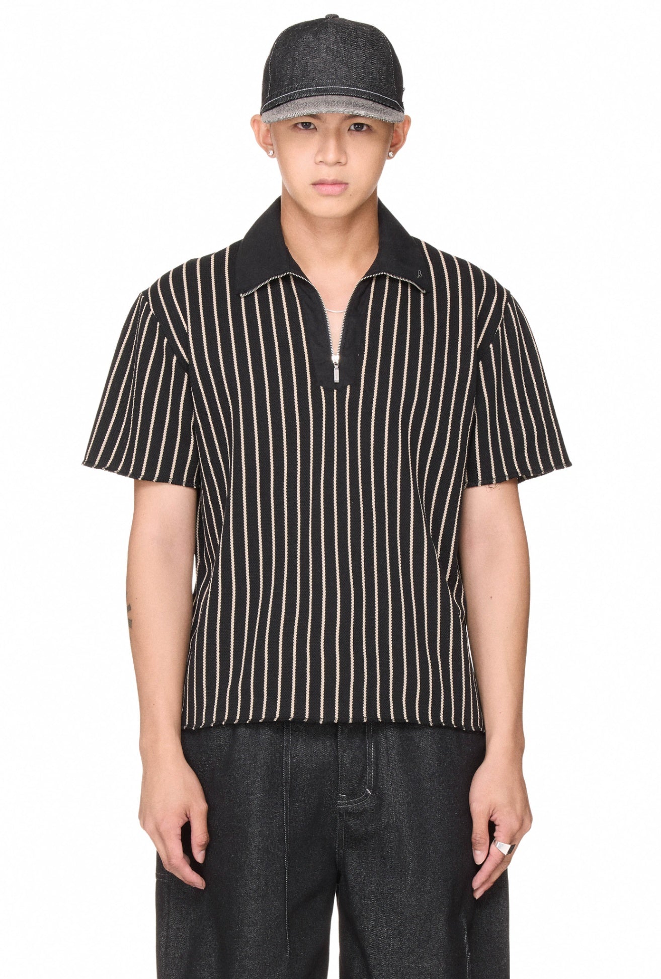 The Beuter Half Zip Striped Polo - Black