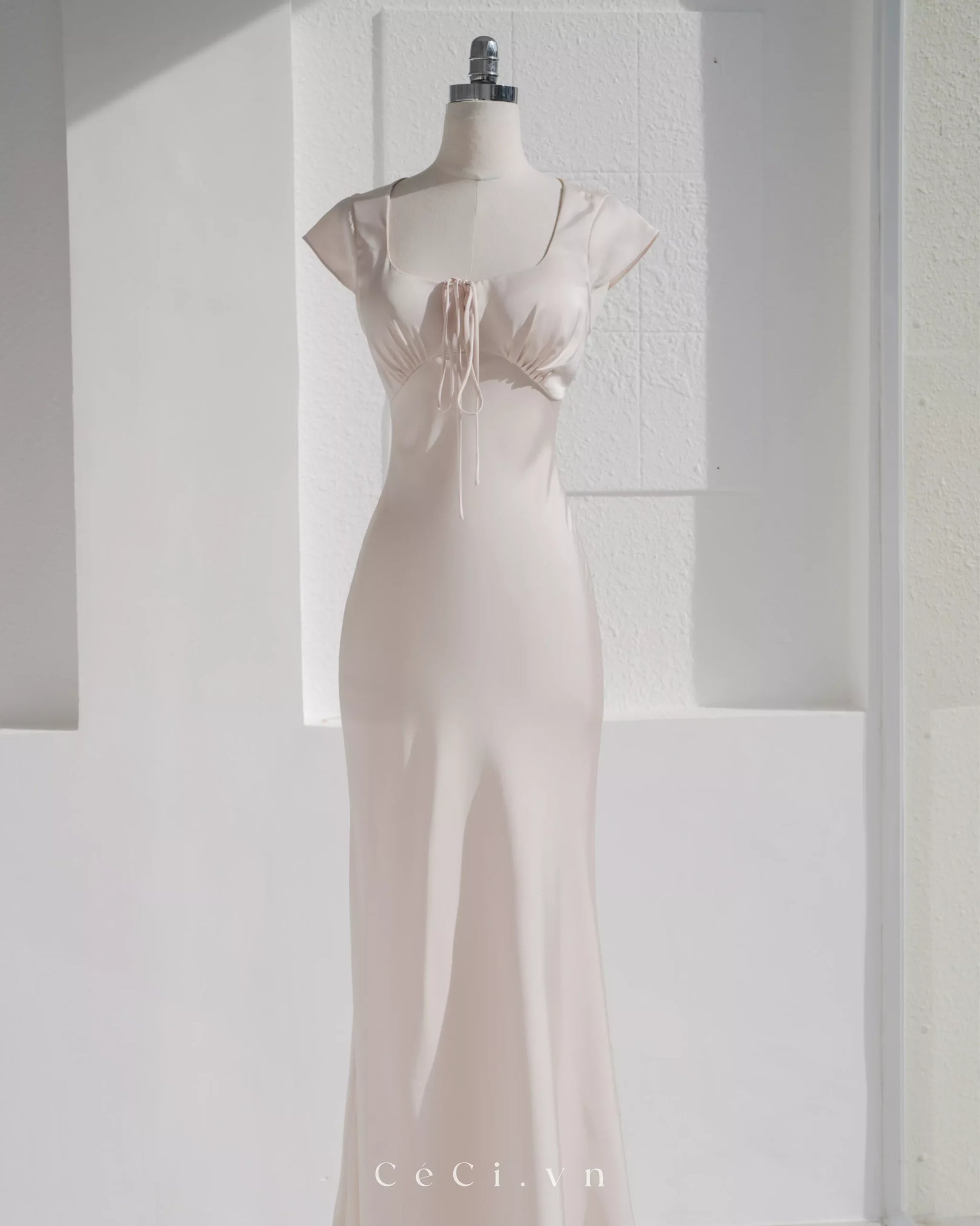 Ceci Monet Dress – EM Clothing