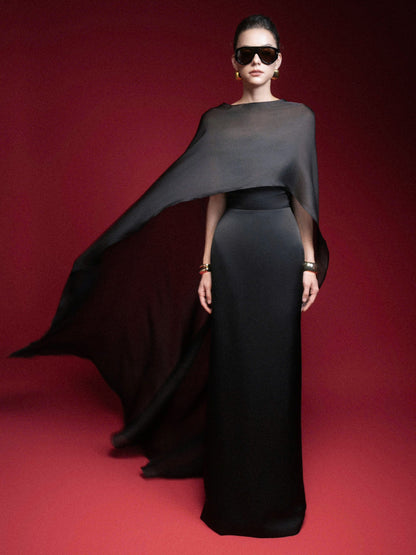 Kisserine Mivora Gown - Black
