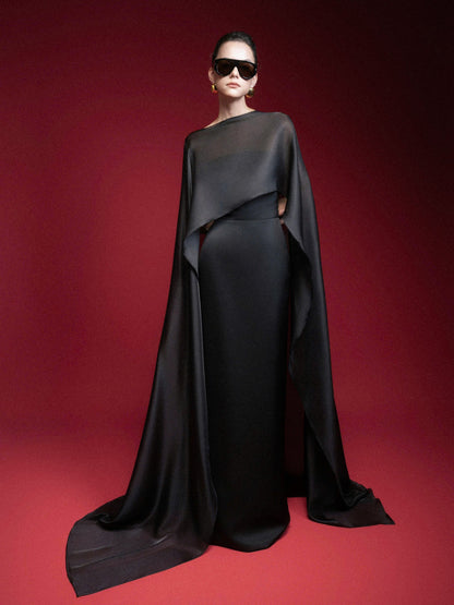 Kisserine Mivora Gown - Black
