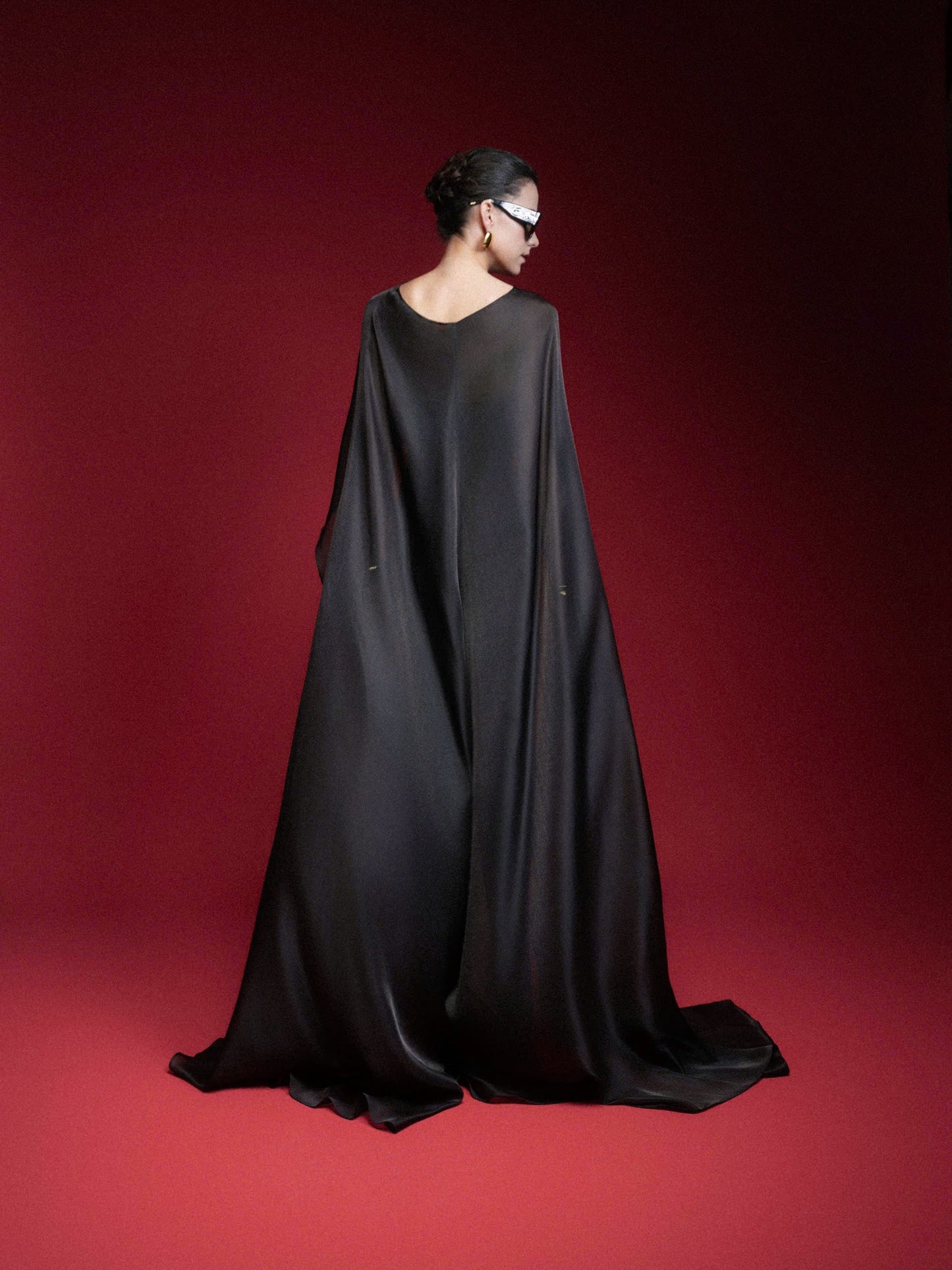 Kisserine Mivora Gown - Black