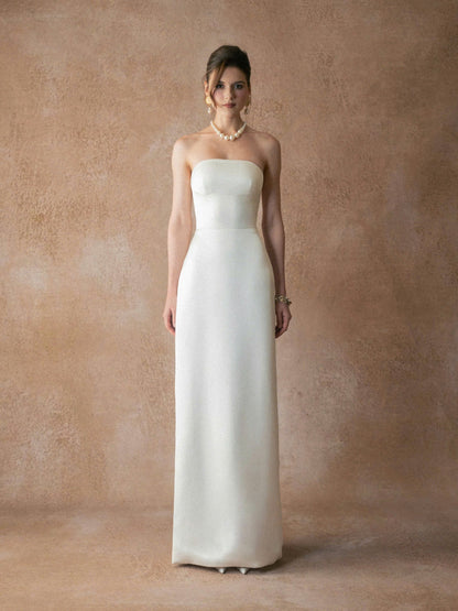 Kisserine Mivora Gown - White