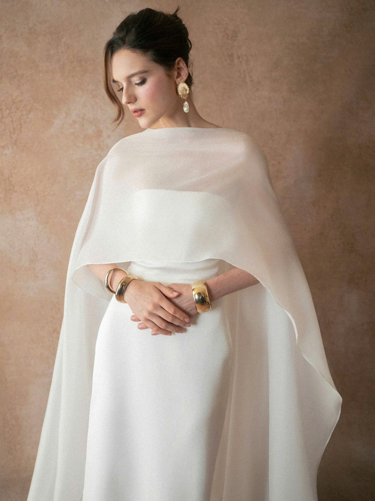 Kisserine Mivora Gown - White