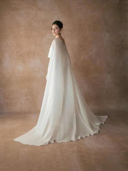 Kisserine Mivora Gown - White
