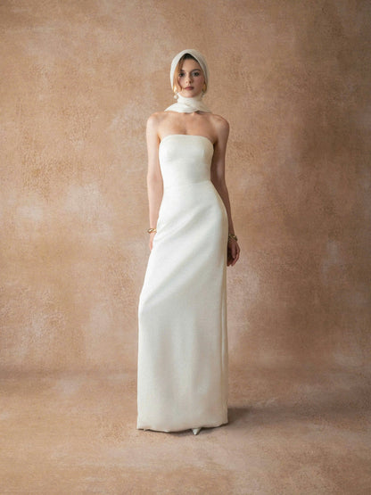 Kisserine Mivora Gown - White