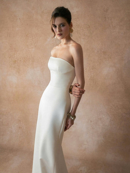 Kisserine Mivora Gown - White