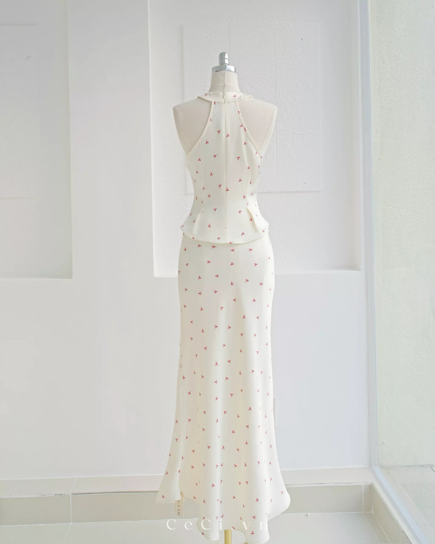 Ceci Lira Top - Petite Bow