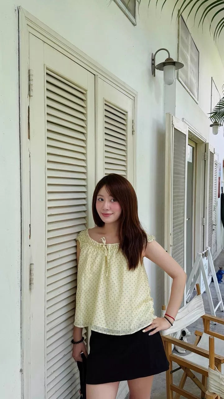 17.official Lacie Top