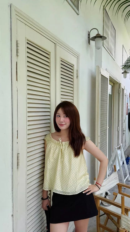 17.official Lacie Top