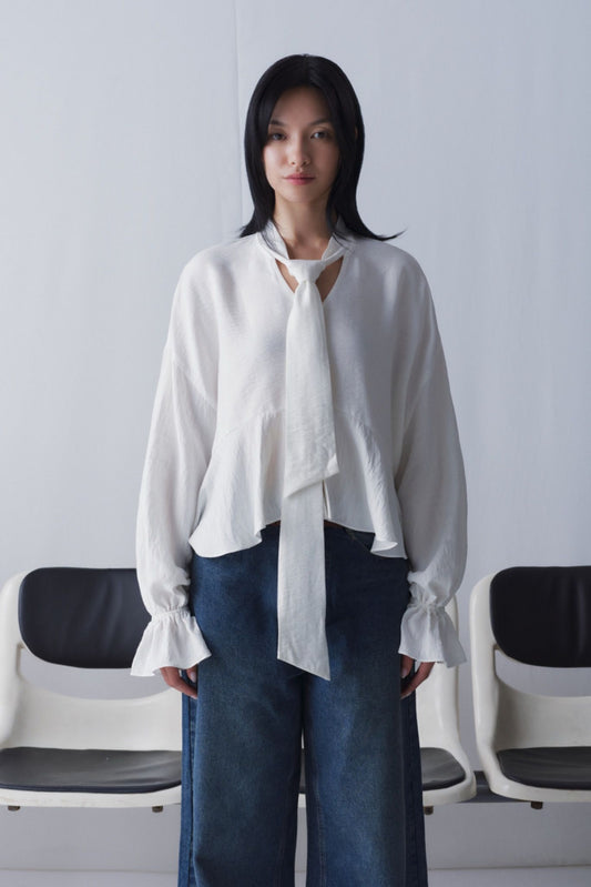 Libe Long Sleeve V-Neck Top (Pre-order)
