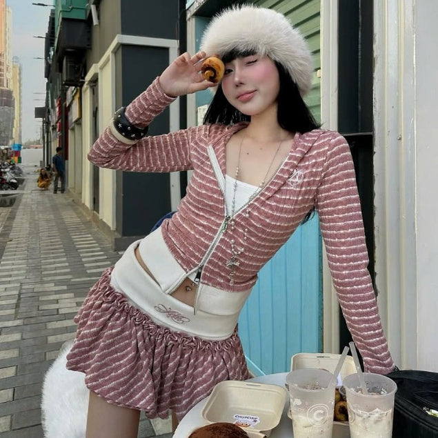 Aiai Studio Mitten Skirt