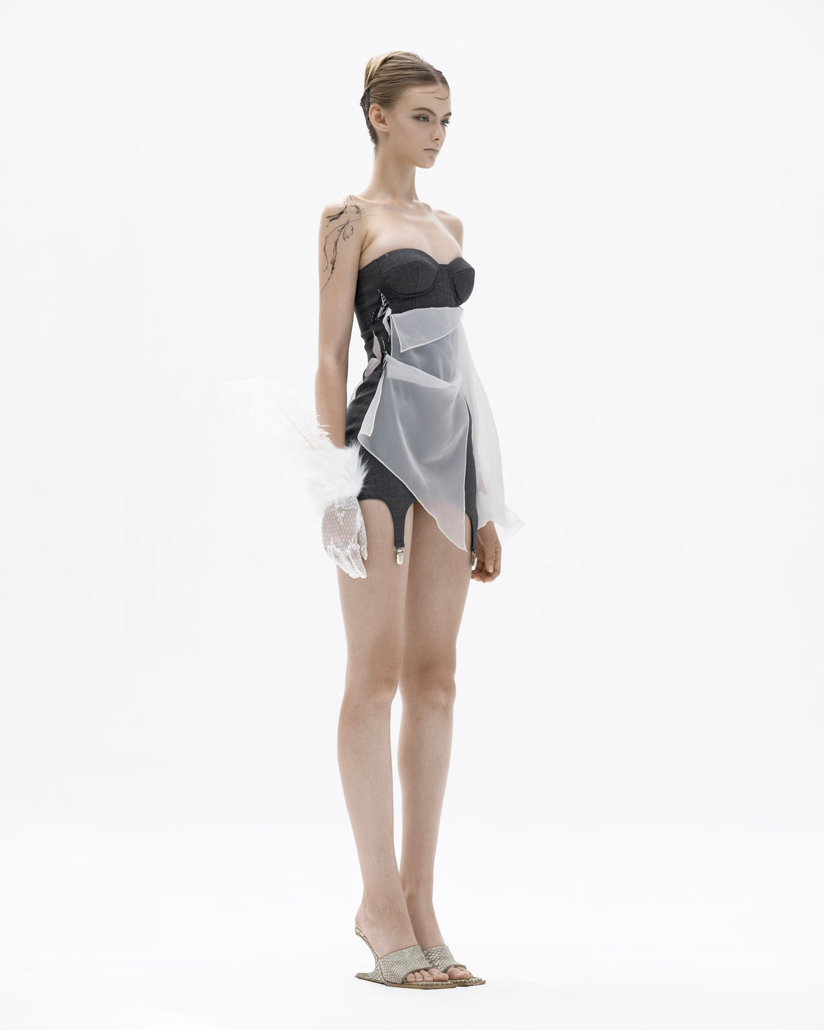 Huelleyrose Nysa Dress With Nysa Butterfly Pins