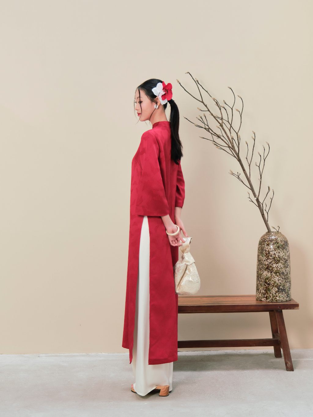 Mieufashionista Modern Half Sleeve Ao Dai Nguyet Hoa