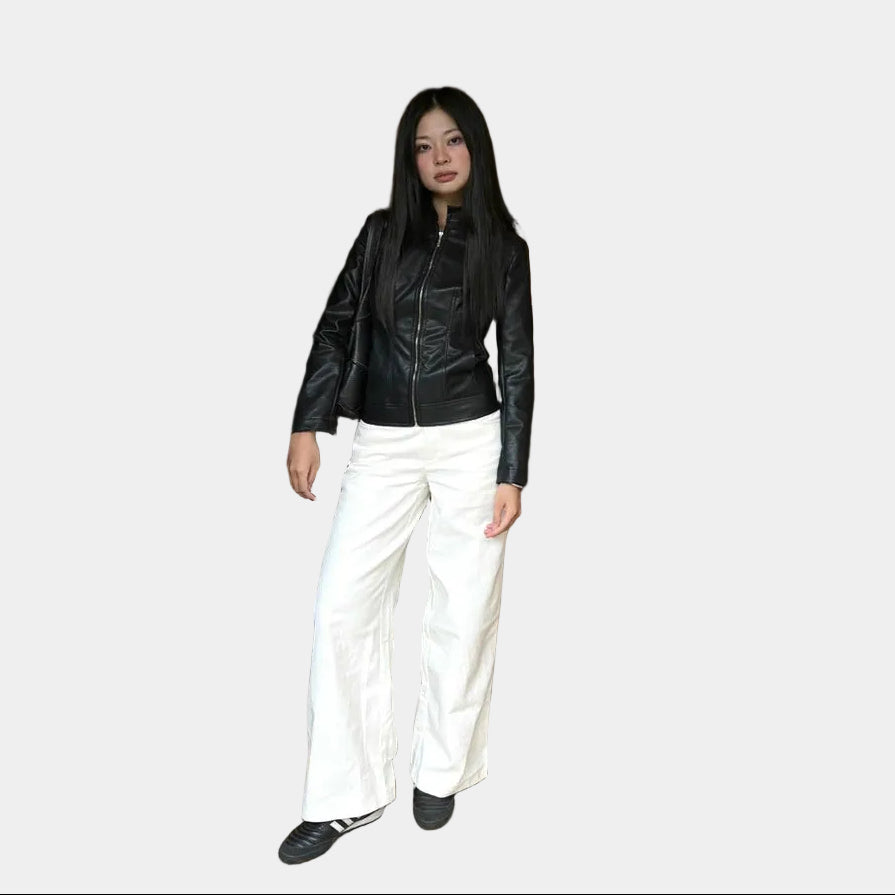 1member White Porcelain Pants