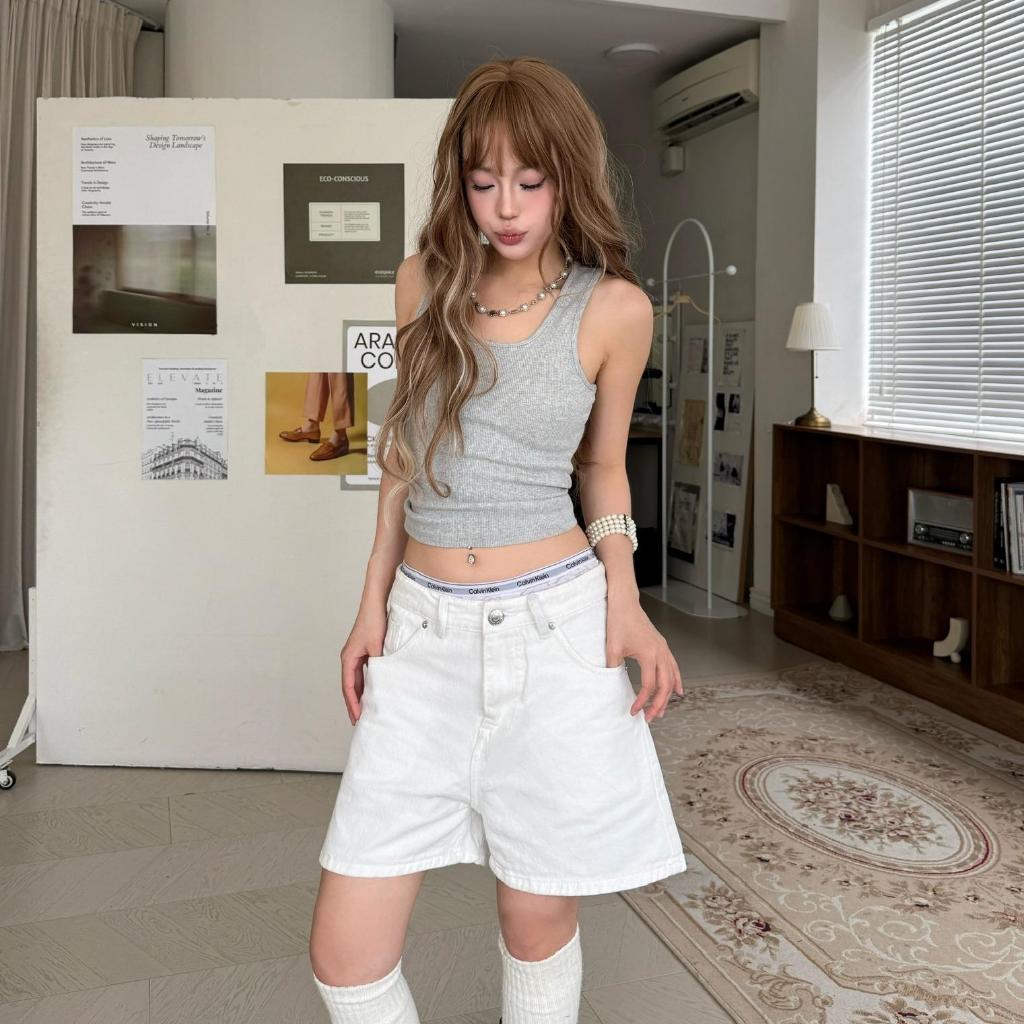 WHOSE Embroidered Pocket Denim Shorts