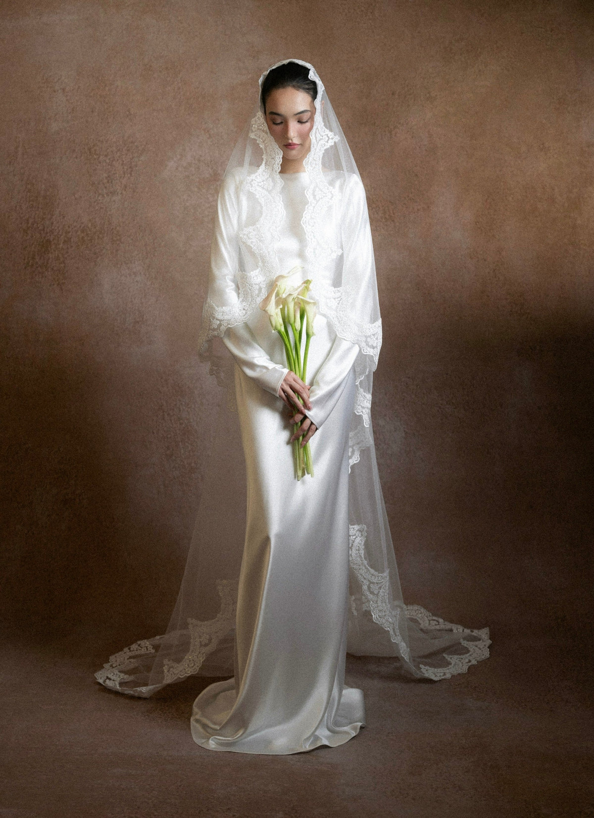 Kisserine Rosena Gown