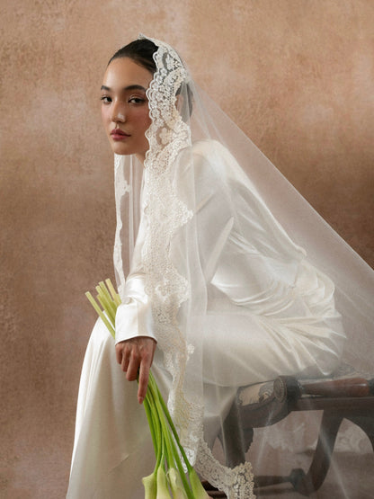 Kisserine Rosena Gown