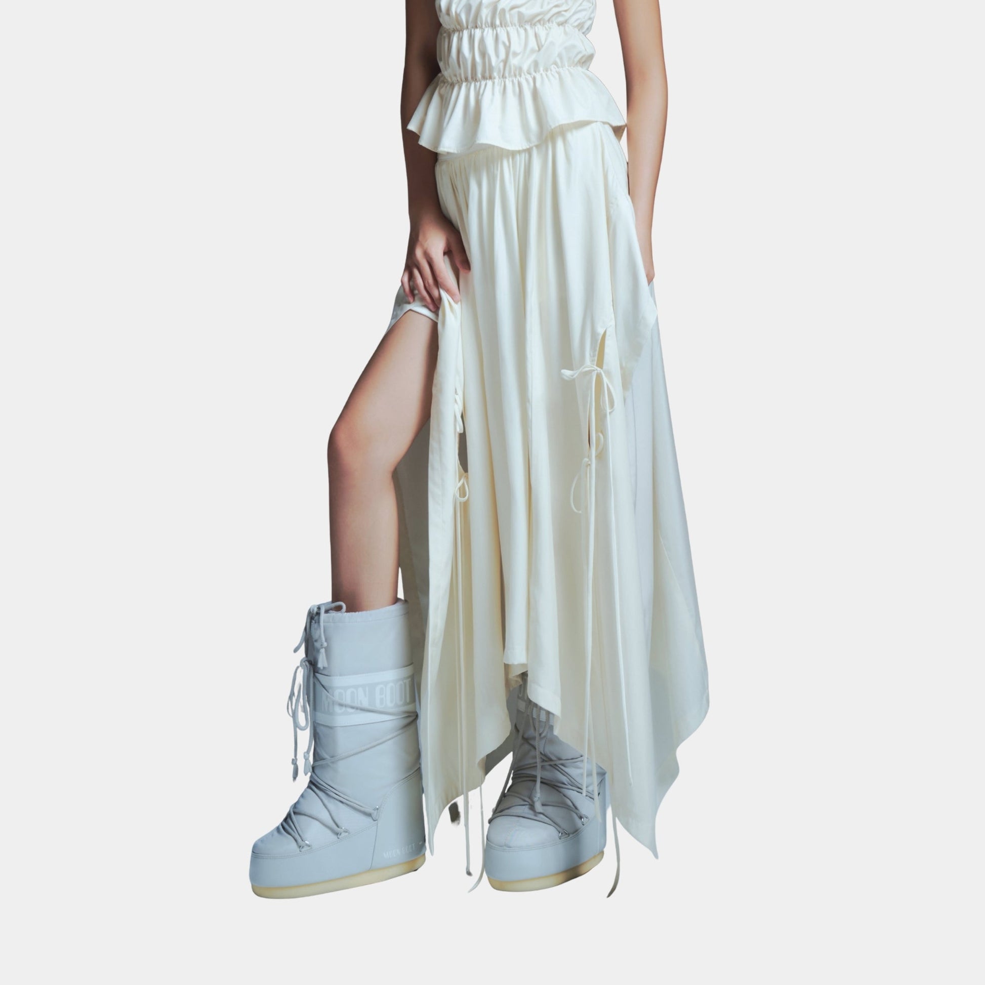 Bunny Hill Twyla Skirt (Ivory) (Pre-order) - Em Clothing