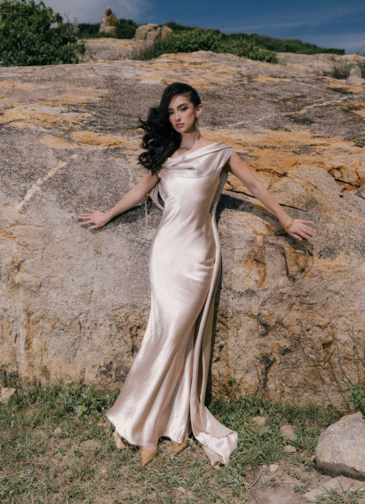Kisserine Vionna Dress (Pre-order)