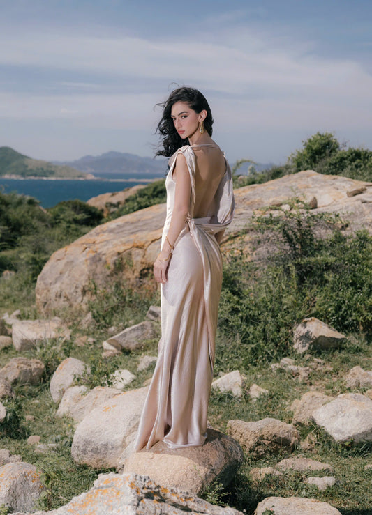 Kisserine Vionna Dress (Pre-order)