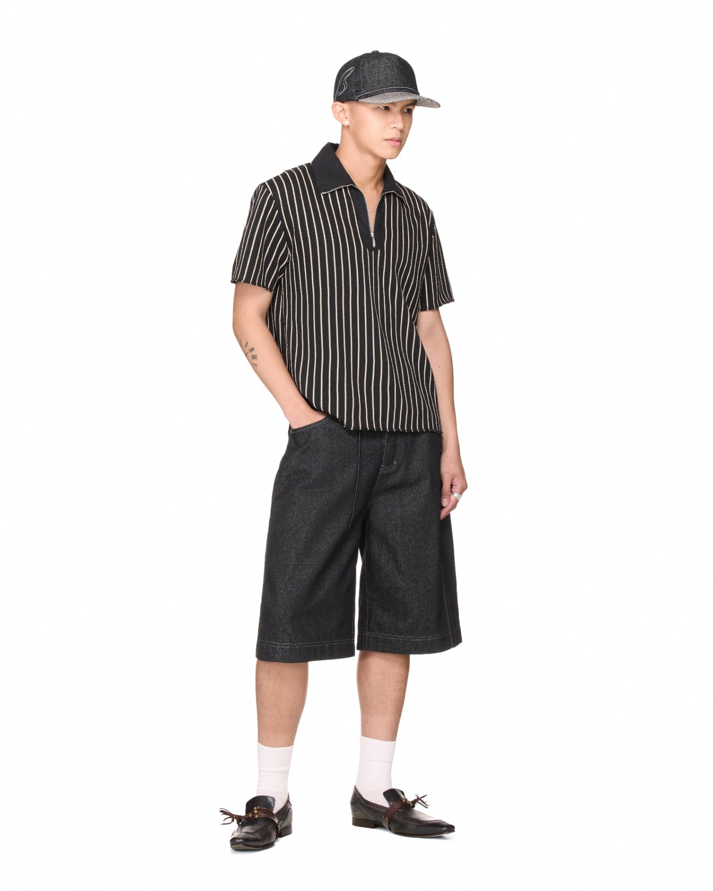 The Beuter Washed Denim Shorts - Black
