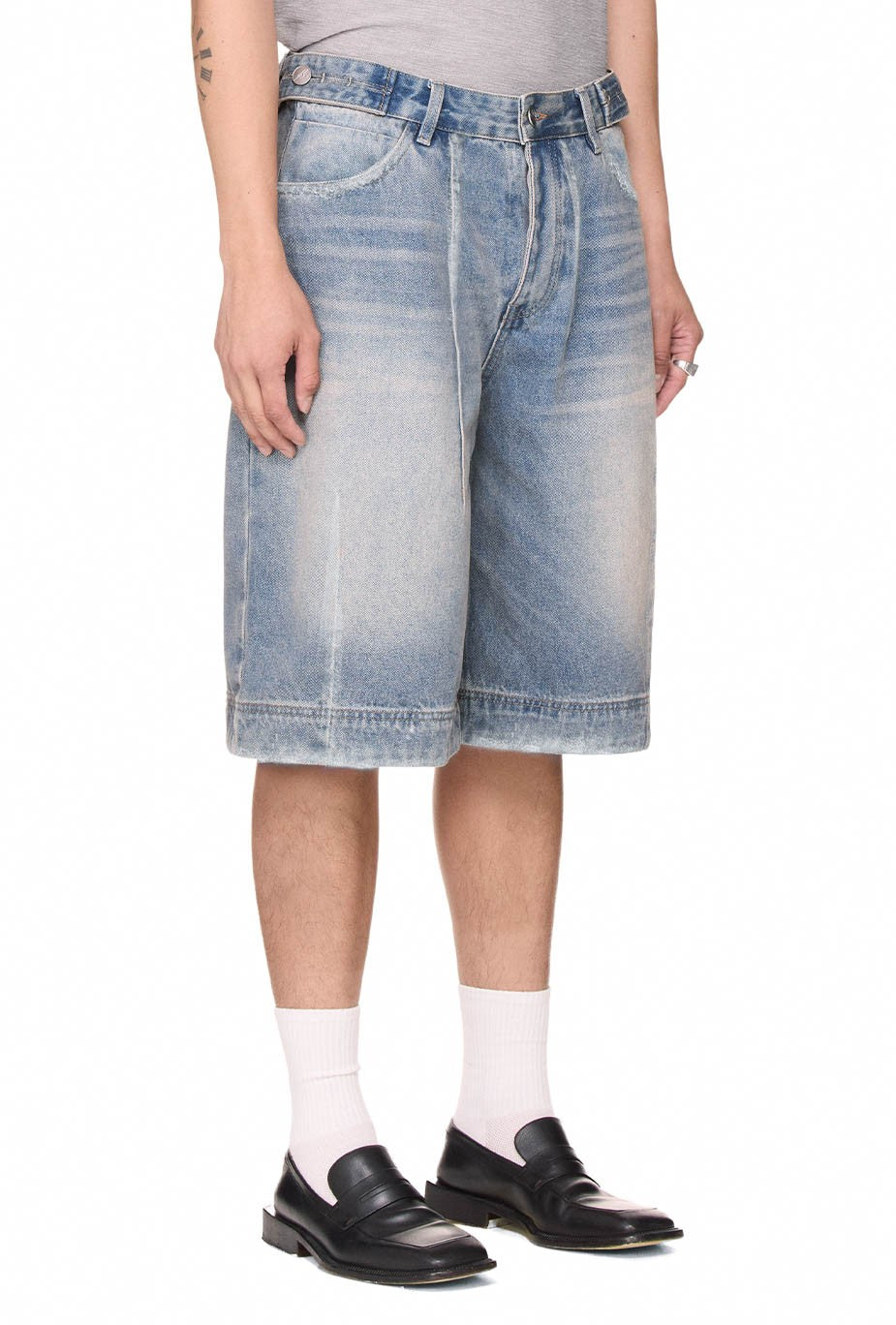 The Beuter Washed Denim Shorts - Blue